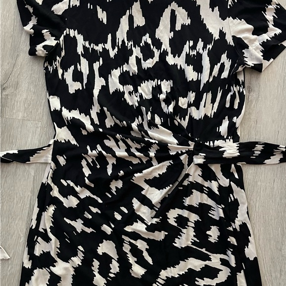 Diane Von Furstenberg ZOE Dress size 6 - Picture 10 of 15
